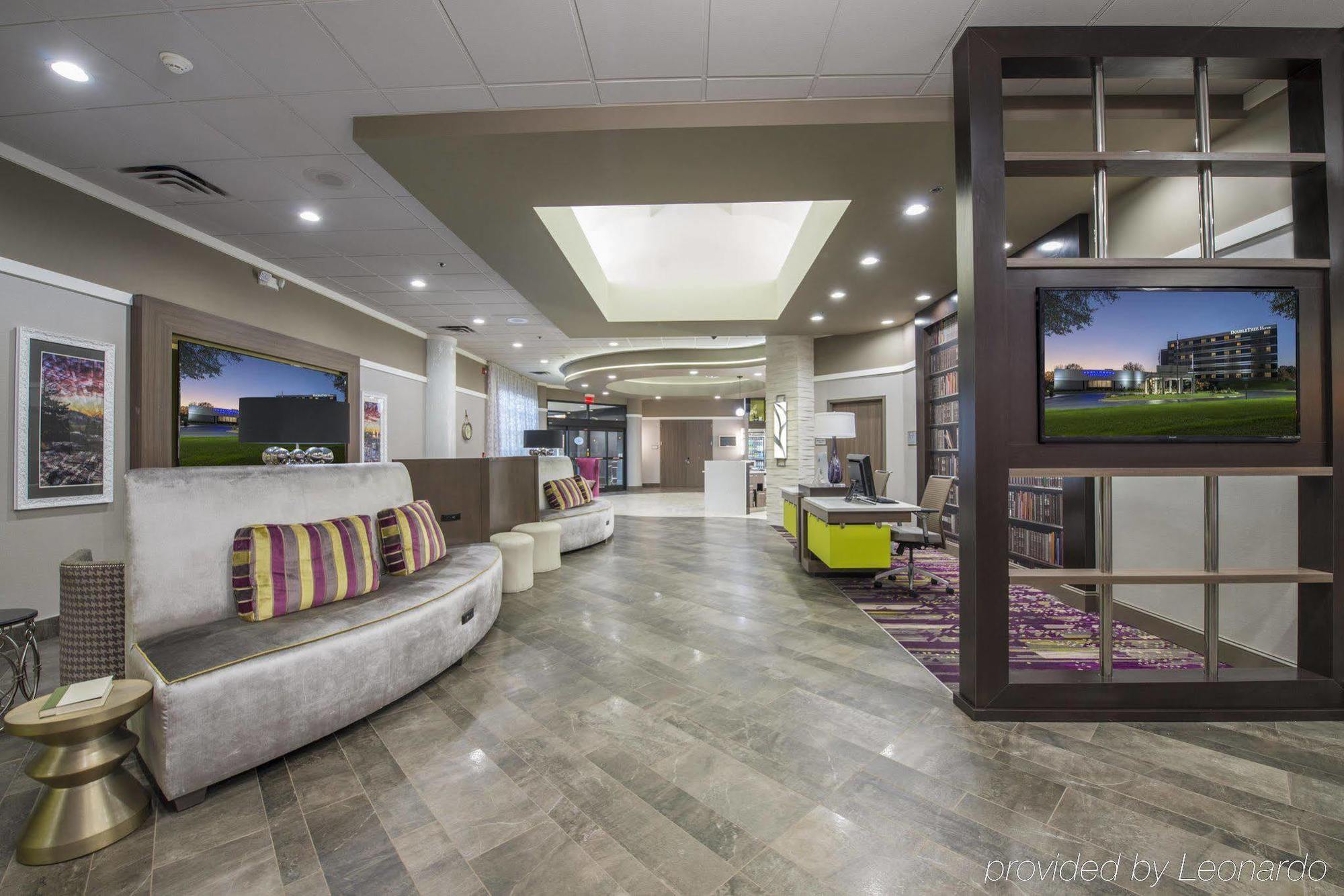 Doubletree By Hilton Winston Salem - University, Nc Exterior photo